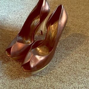 Never worn Jessica Simpson shoes.