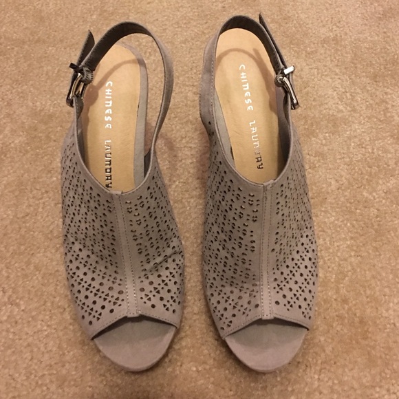 Chinese Laundry wedges