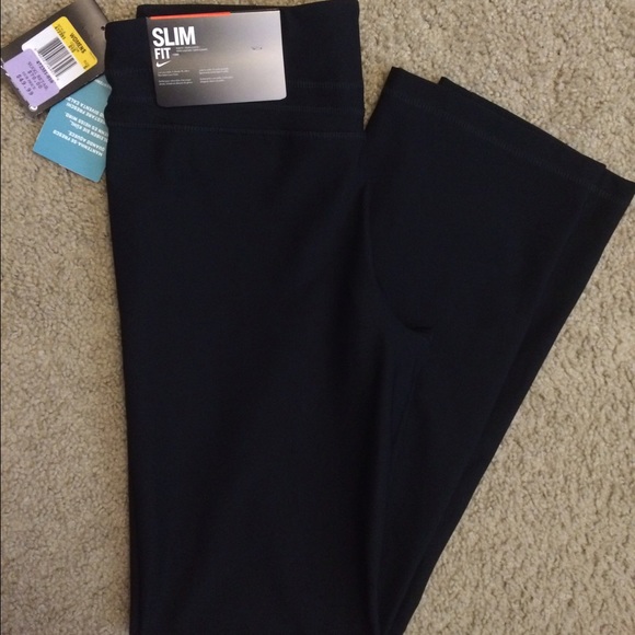 Nike Slim Yoga Pants, Small