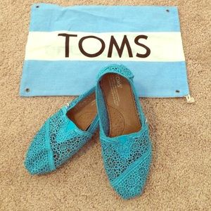 Aqua Crochet Toms