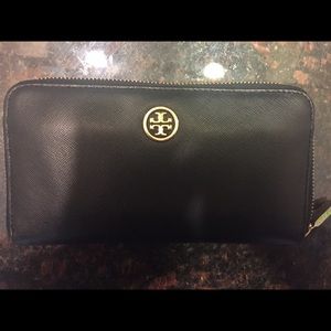 Tory burch Robinson wallet