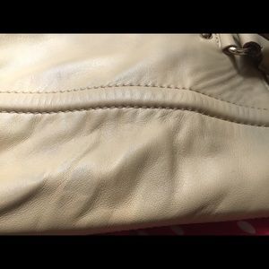 Additional pictures of cream Kate Spade Bag