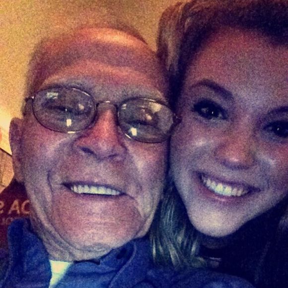 Meet your Posher, Devin