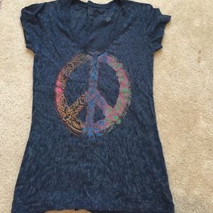 Peace sign tee