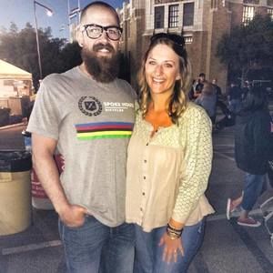 Meet your Posher, Whitney