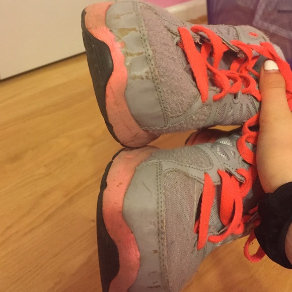 Nike gym shoes - Picture 4 of 4