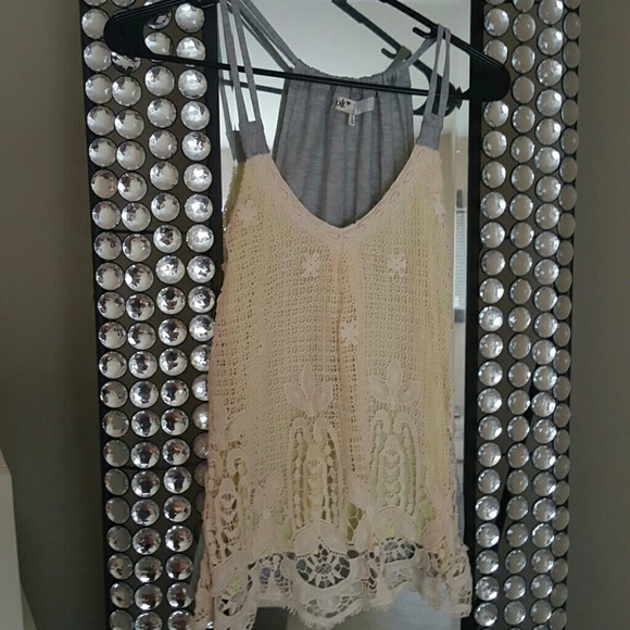 Never worn cute tank