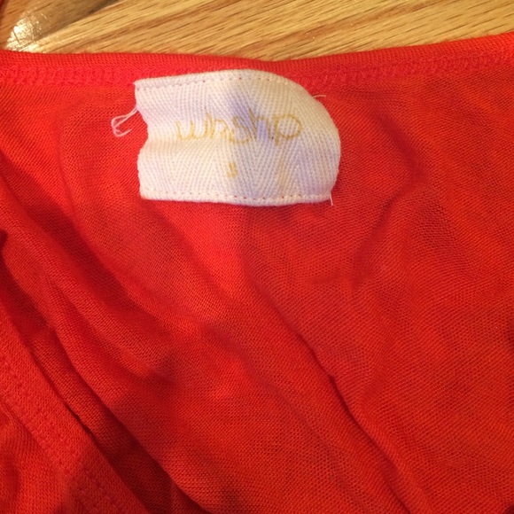 Loose fitting cropped tank very soft material - Picture 2 of 2