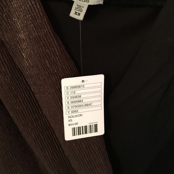 Brand new top from urban outfitters size xs - Picture 2 of 2