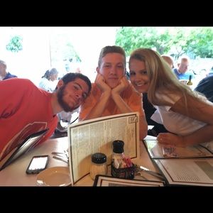 Meet your Posher, Caroline