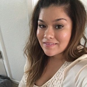 Meet your Posher, Jendy