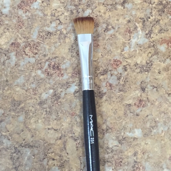 MAC 231 Small shader brush. Never used.