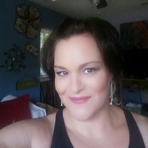 Meet your Posher, Becky