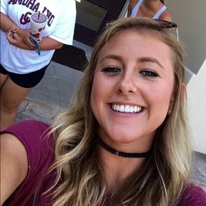 Meet your Posher, Madeline