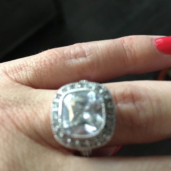 Cubic Zirconia Ring SZ 5 - Picture 2 of 4