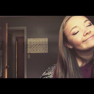 Meet your Posher, Victoria