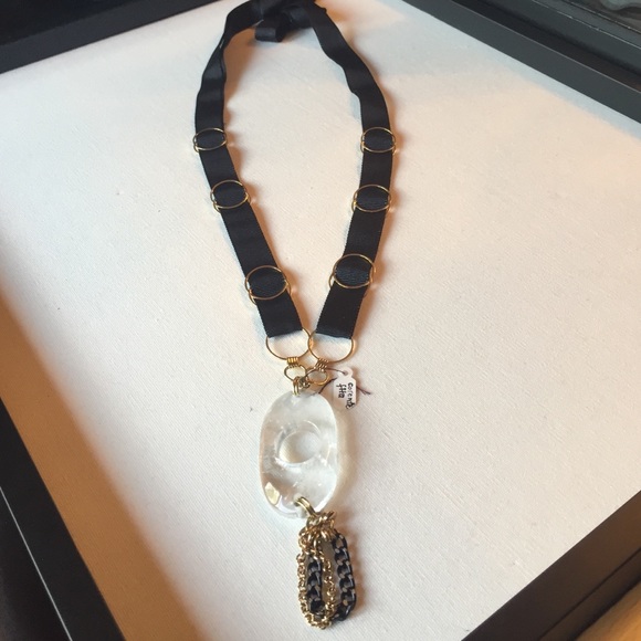 Crystal gemstone pendant with gold chain