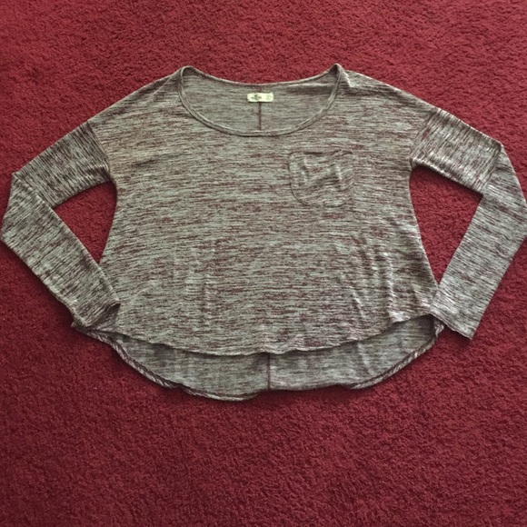 Hollister shirt hardly worn, too big. Size large.
