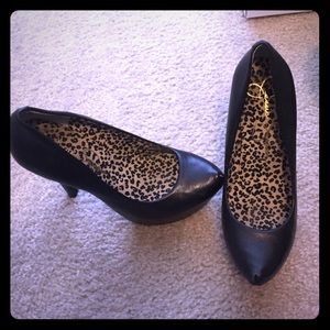 Jessica Simpson heels