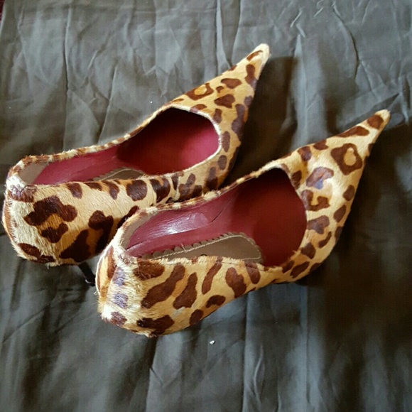Shoes - Picture 2 of 4