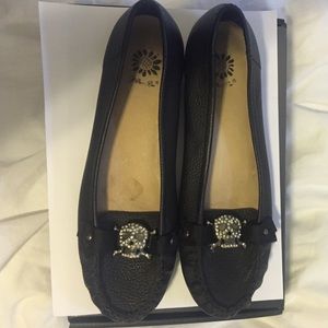 Yellow box Leather Flats w Diamond Skulls!