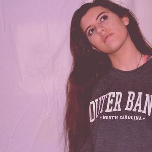 Meet your Posher, Abbey