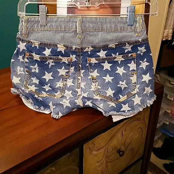 Jean Shorts - Picture 2 of 2