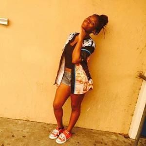 Meet your Posher, Monikea