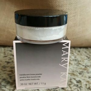 Mary Kay  Translucent Powder