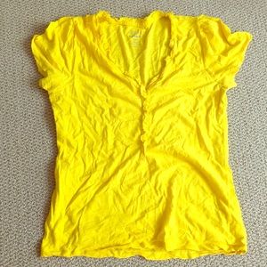Yellow t-shirt with ruffle neck