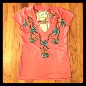 Joystick tee shirt 🌺