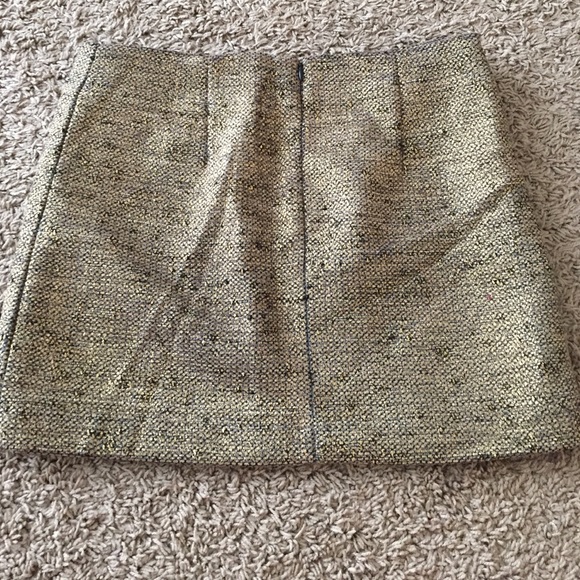 Gold black skirt - Picture 2 of 2