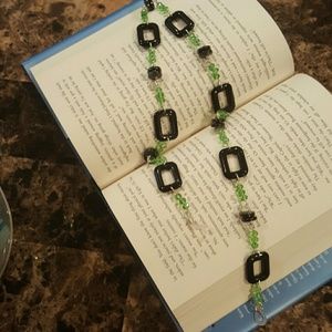 Black and green glasses necklace