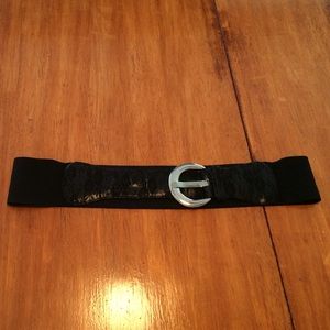 Black stretch belt