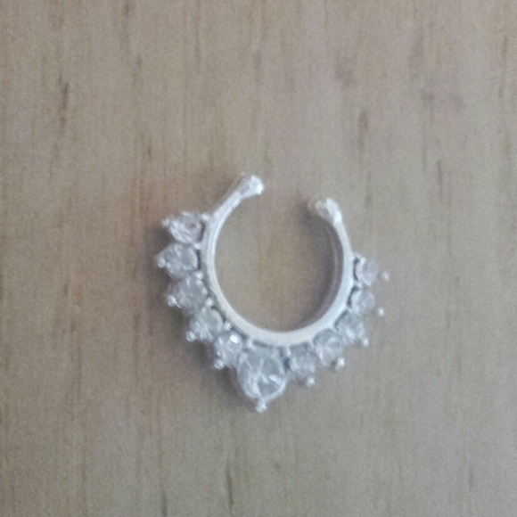 ✨Silver Faux Septum Rings - Picture 3 of 4