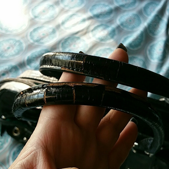 Cute black Rocawear bag. - Picture 3 of 4