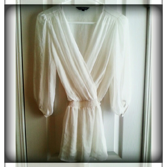 ON HOLDWhite Express sheer 3/4 sleeved top