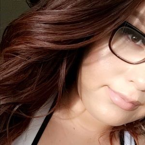 Meet your Posher, Lilia