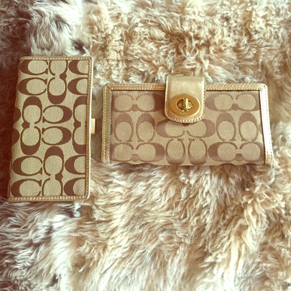 Authentic Coach Wallet