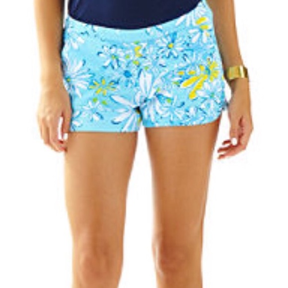 Lilly pulitzer size 00 new with tags shorts