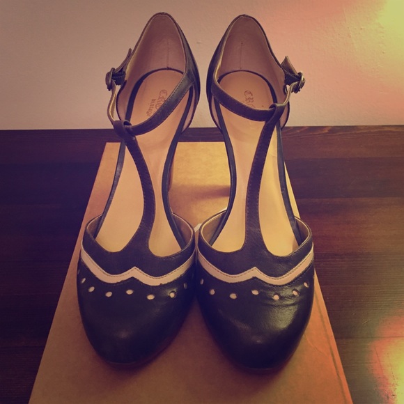 Blue/cream vintage-style t-strap high heels shoes