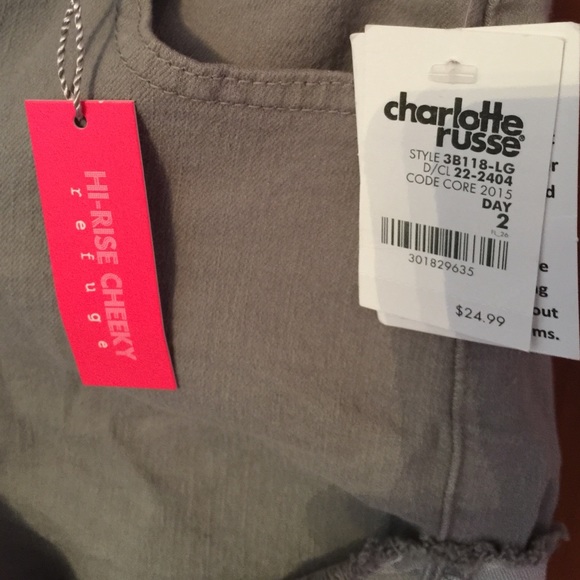 New gray shorts - Picture 2 of 2