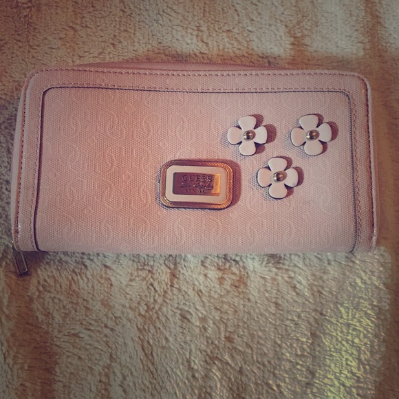 Guess Wallet