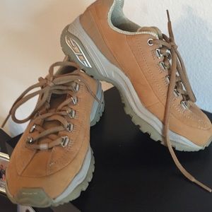 Brown sketchers sneakers worn only once.