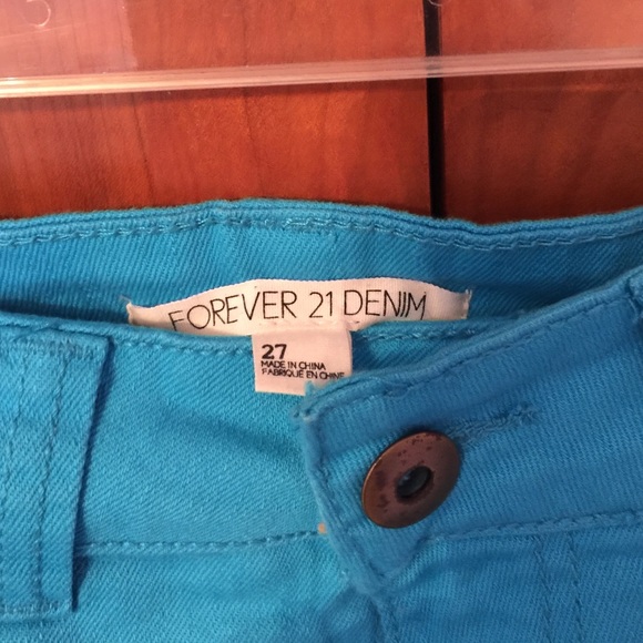 Denim tourquoise shorts - Picture 2 of 2