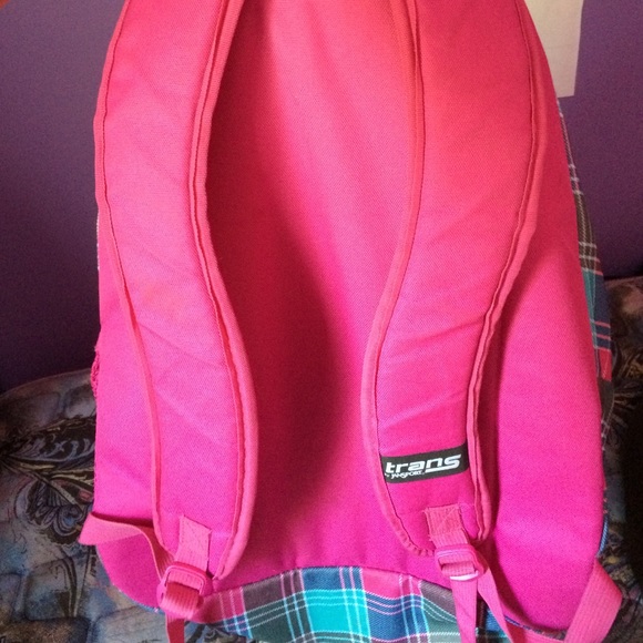 New condition backpack!! - Picture 2 of 3