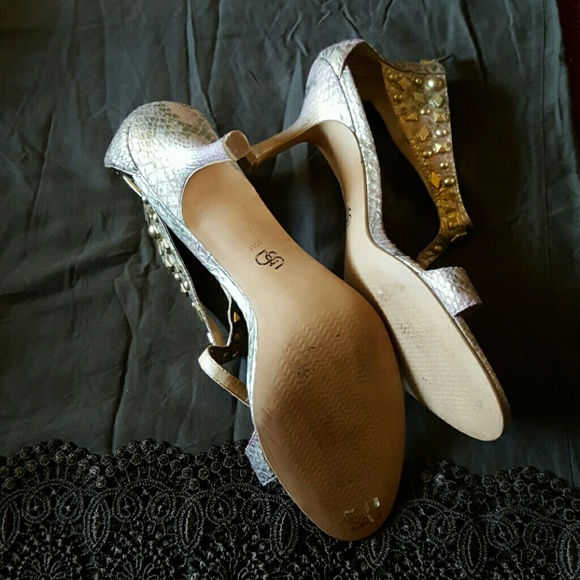 Shoes - Picture 3 of 3
