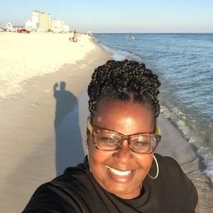 Meet your Posher, Lesa