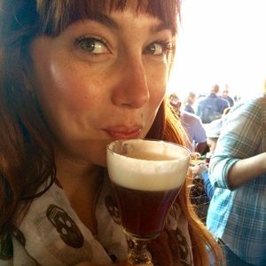 Meet your Posher, Elise