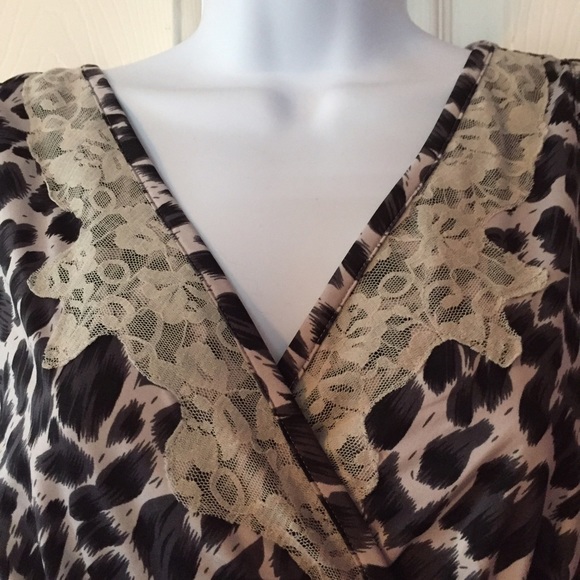 Snow leopard top - Picture 2 of 3